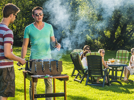 Pump Up Your Backyard Barbeque With the Right Gas Grill Accessories
